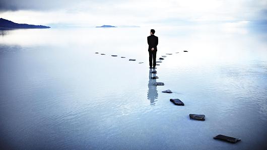 immagine THE FACTORS TO CONSIDER WHEN DECIDING WHETHER TO SELL A START-UP
